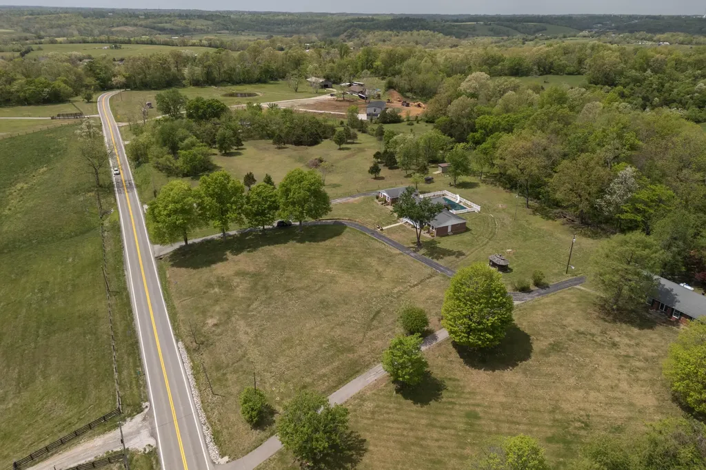 4224 E Kentucky 36 Owingsville KY 40360