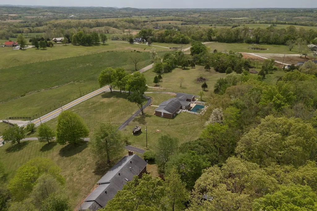 4224 E Kentucky 36 Owingsville KY 40360