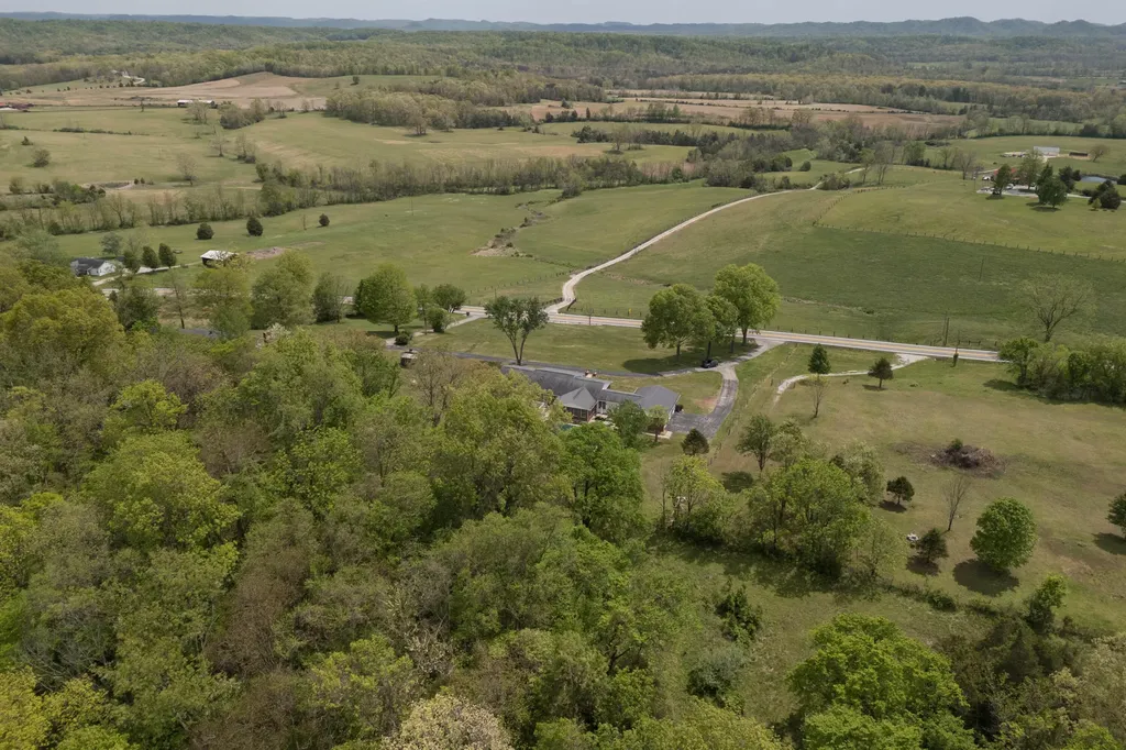 4224 E Kentucky 36 Owingsville KY 40360