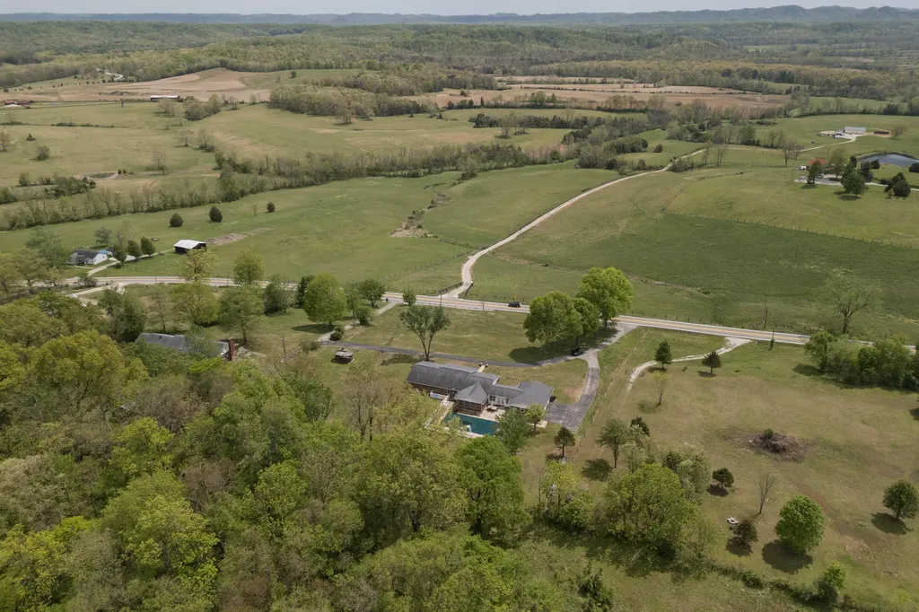 4224 E Kentucky 36 Owingsville KY 40360