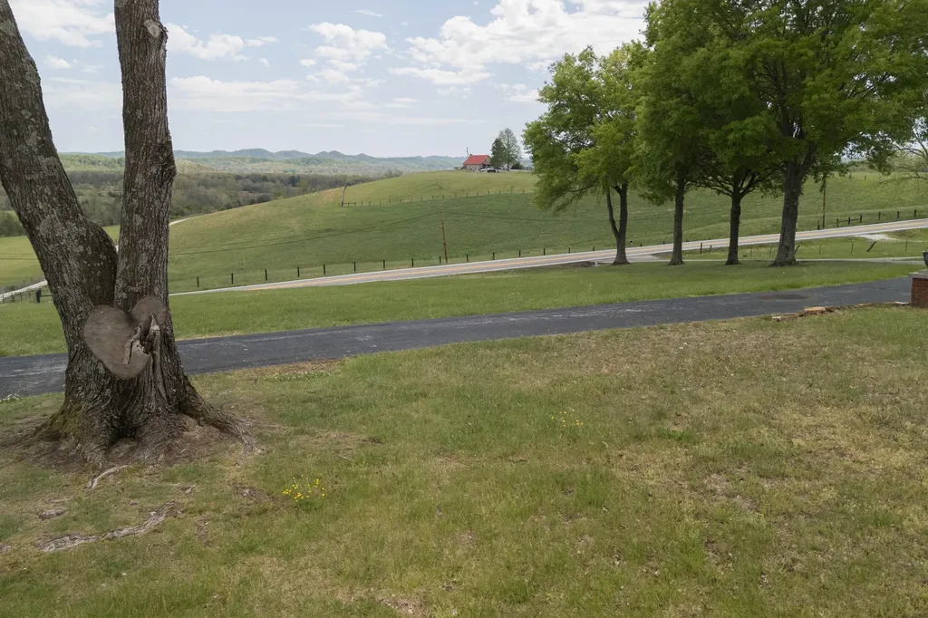 4224 E Kentucky 36 Owingsville KY 40360