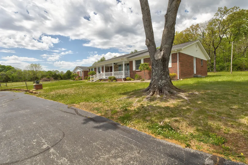 4224 E Kentucky 36 Owingsville KY 40360