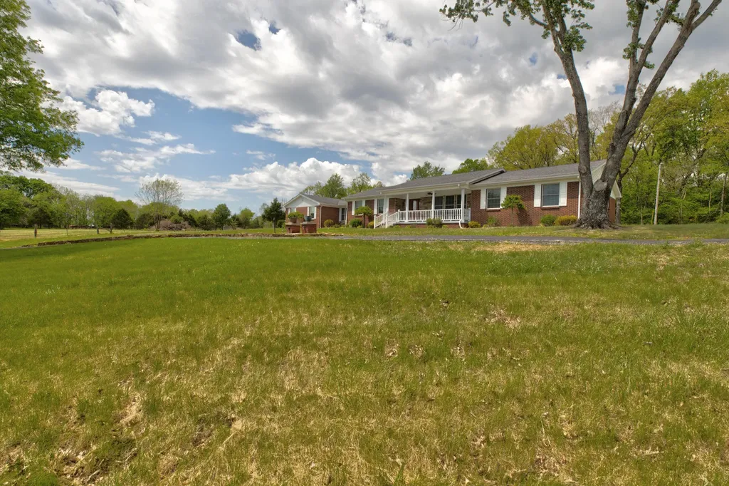 4224 E Kentucky 36 Owingsville KY 40360