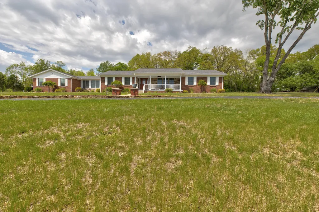 4224 E Kentucky 36 Owingsville KY 40360