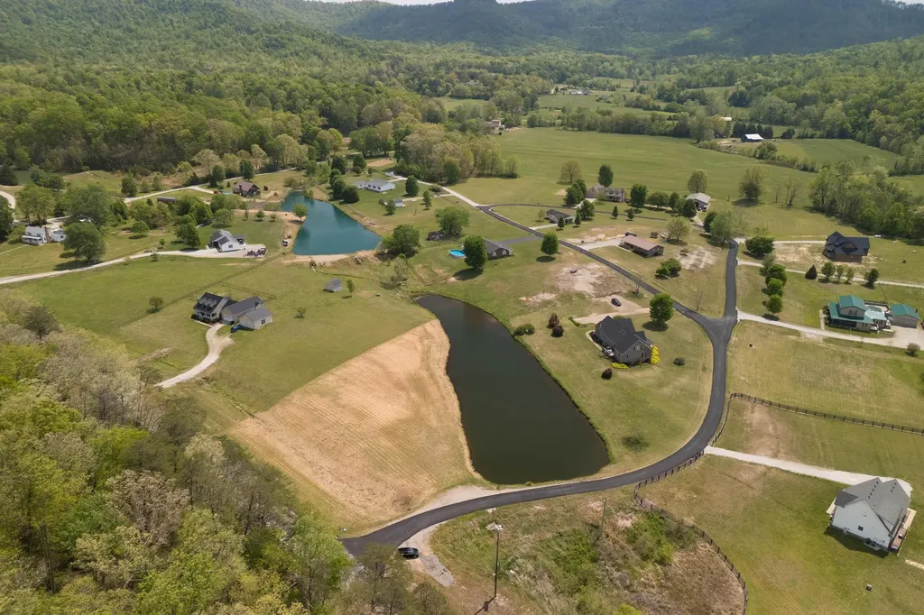 111111 Spout Springs Road Irvine KY 40336