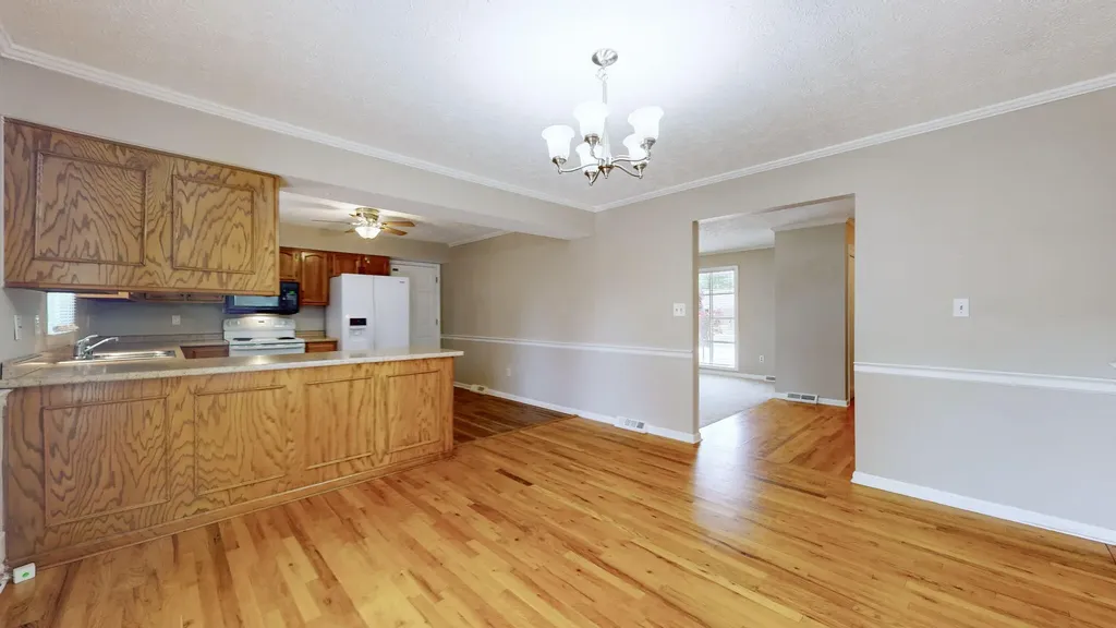 214 Vicksburg Drive Nicholasville KY 40356