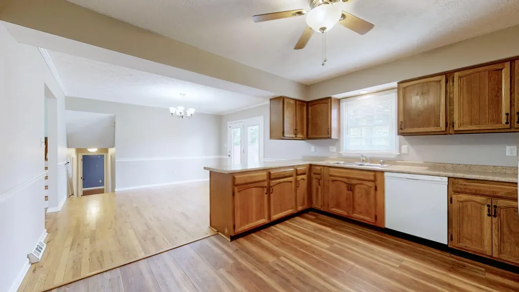 214 Vicksburg Drive Nicholasville KY 40356