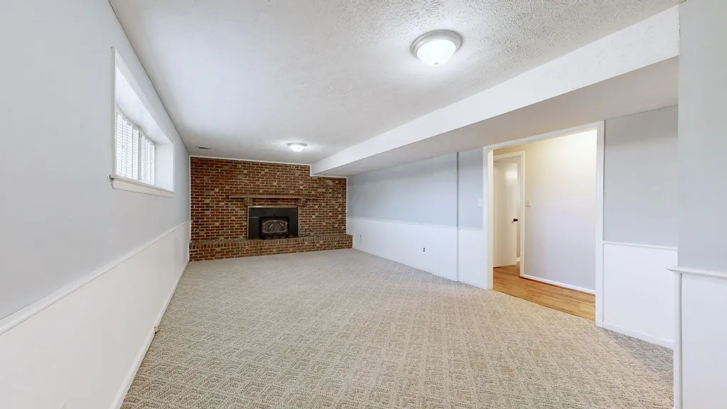 214 Vicksburg Drive Nicholasville KY 40356