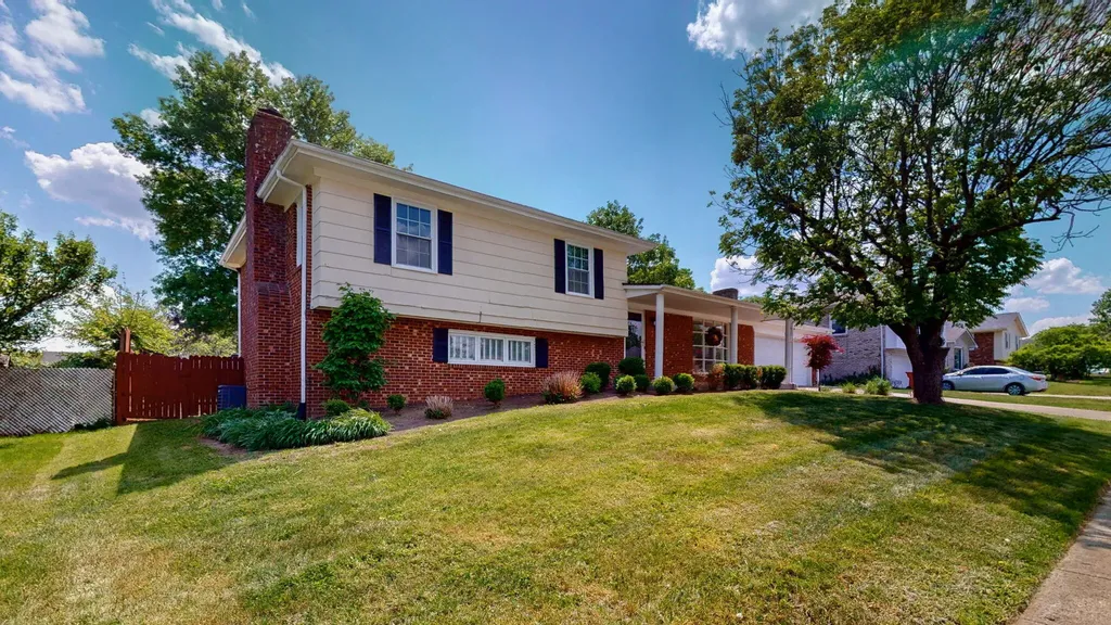214 Vicksburg Drive Nicholasville KY 40356
