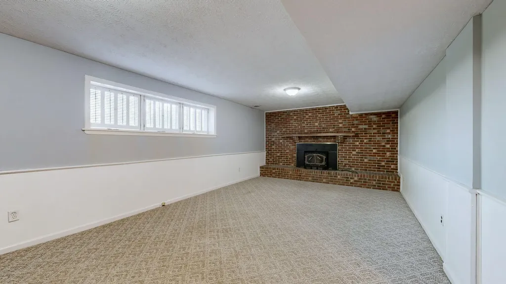 214 Vicksburg Drive Nicholasville KY 40356