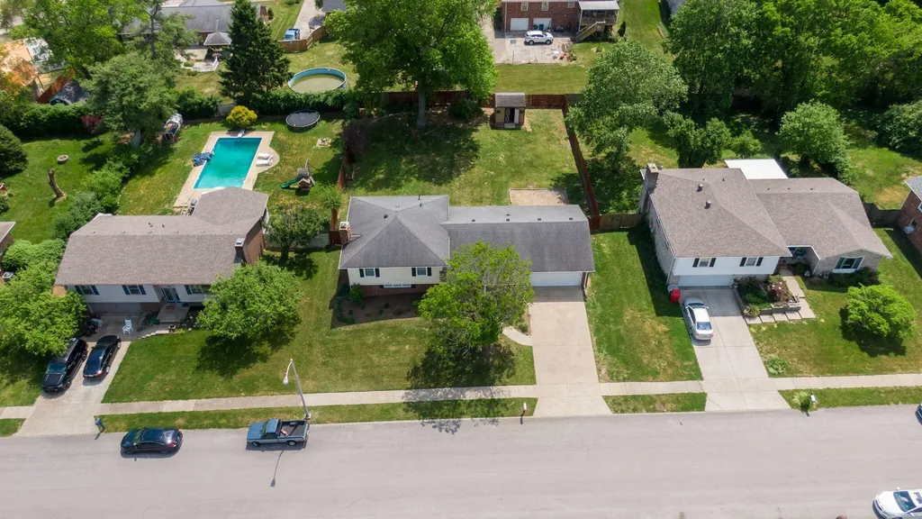 214 Vicksburg Drive Nicholasville KY 40356