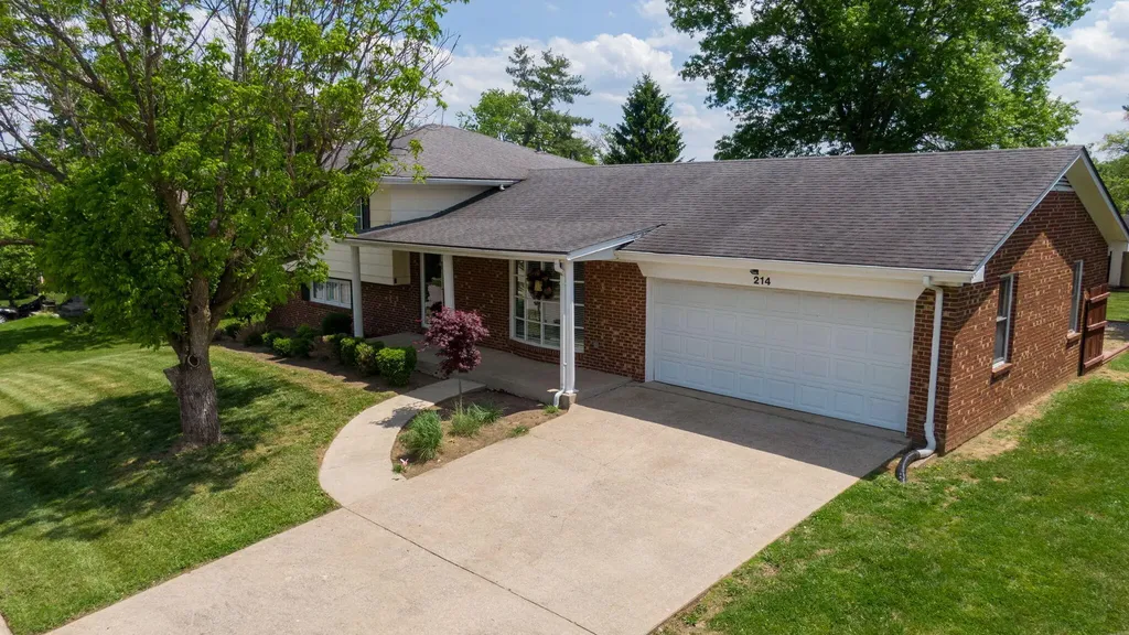 214 Vicksburg Drive Nicholasville KY 40356