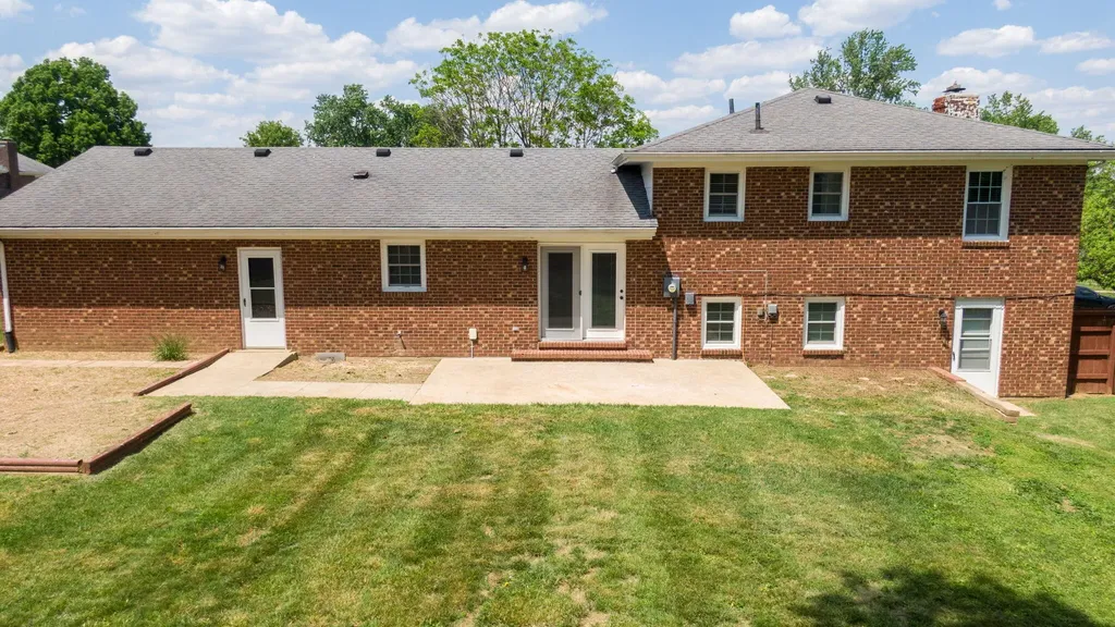 214 Vicksburg Drive Nicholasville KY 40356