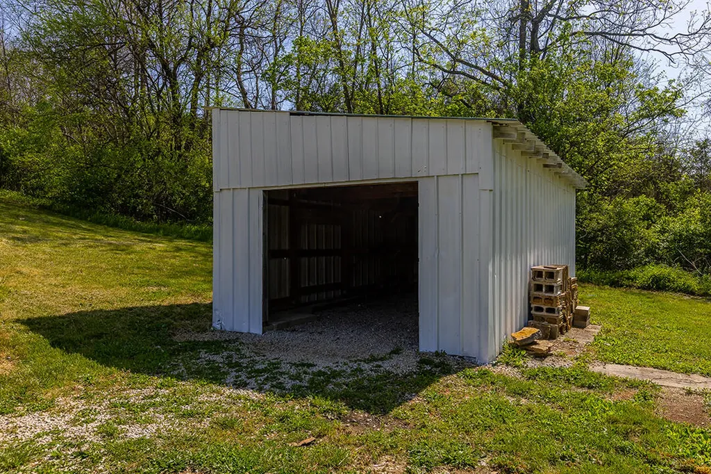 3375 Crooked Creek Road Carlisle KY 40311