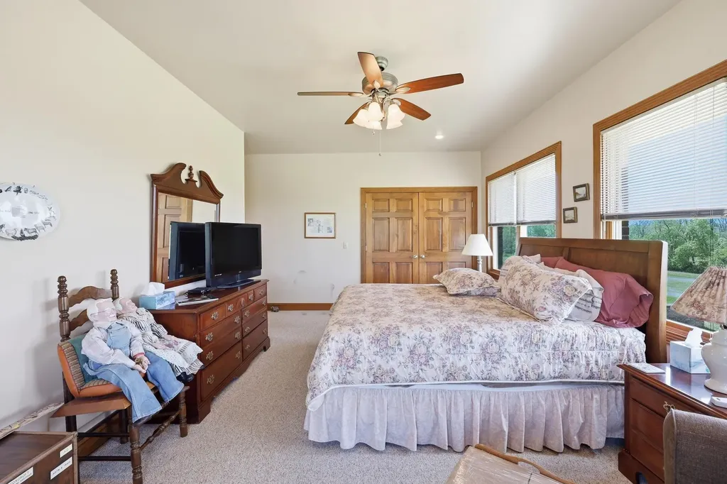 1285 Hopewell Road Harrodsburg KY 40330