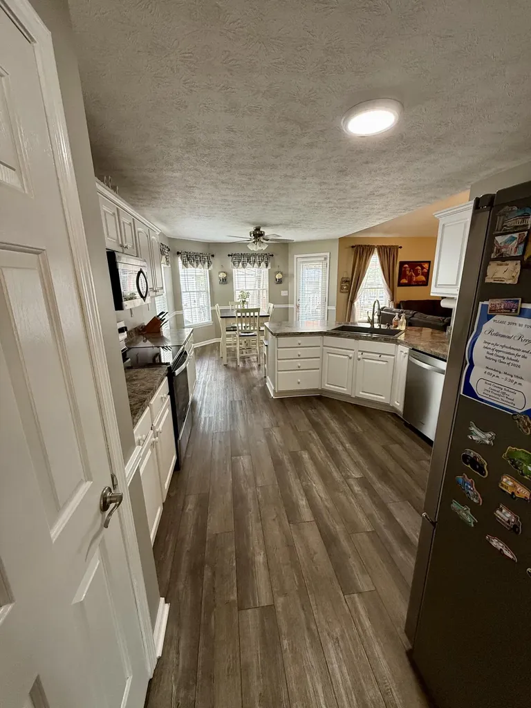 112 S Colonial Heights Drive Georgetown KY 40324