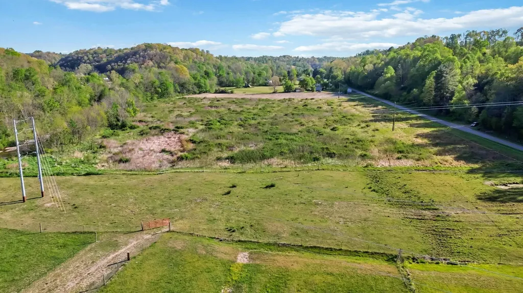 2122 Upper Brush Creek Road Hustonville KY 40437
