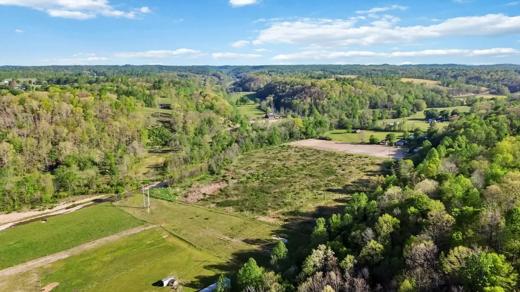2122 Upper Brush Creek Road Hustonville KY 40437