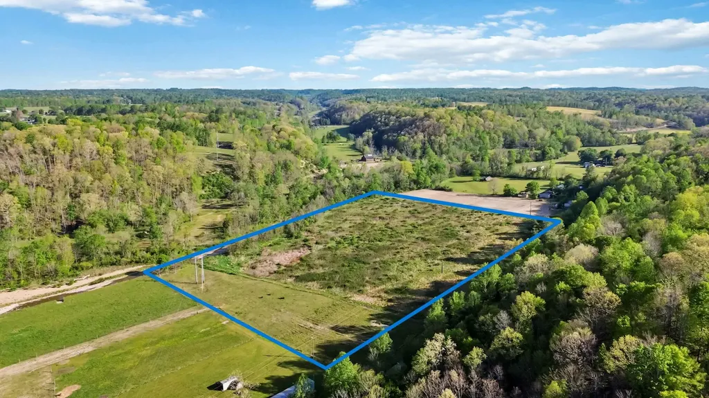 2122 Upper Brush Creek Road Hustonville KY 40437
