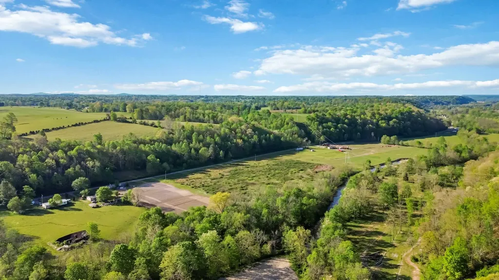 2122 Upper Brush Creek Road Hustonville KY 40437