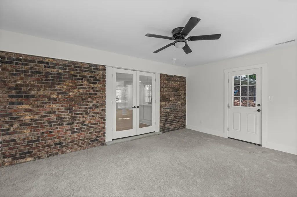 16 Meadowbrook Drive Frankfort KY 40601