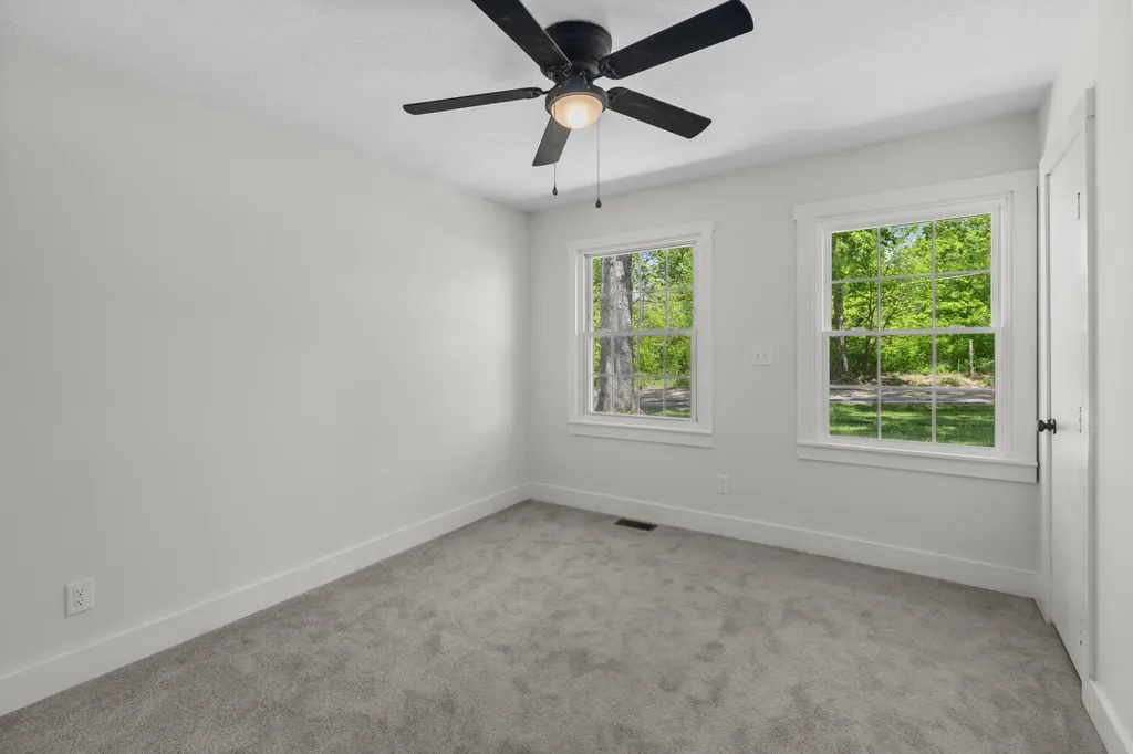16 Meadowbrook Drive Frankfort KY 40601