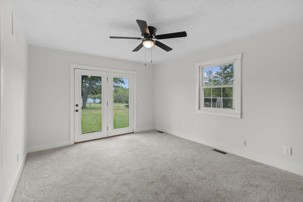 16 Meadowbrook Drive Frankfort KY 40601