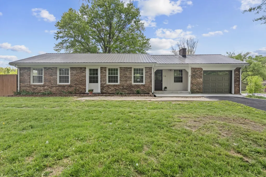 16 Meadowbrook Drive Frankfort KY 40601