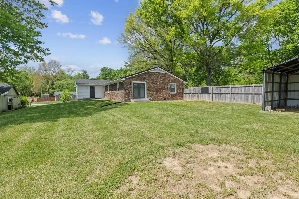 16 Meadowbrook Drive Frankfort KY 40601