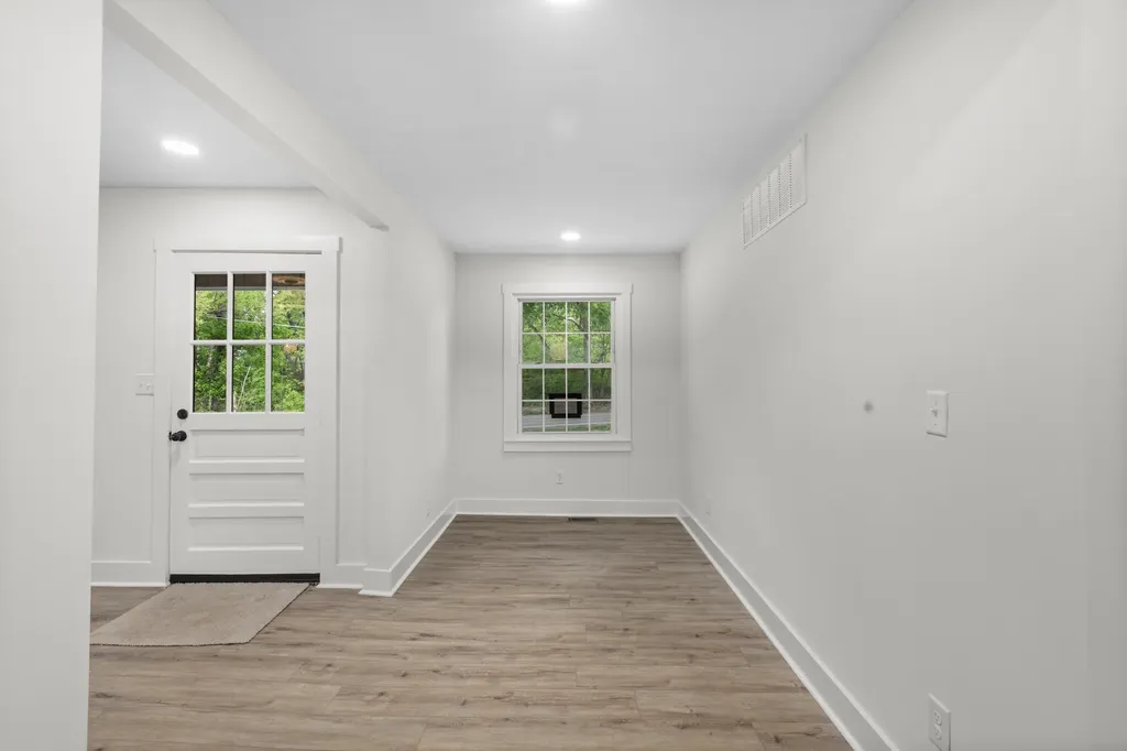 16 Meadowbrook Drive Frankfort KY 40601
