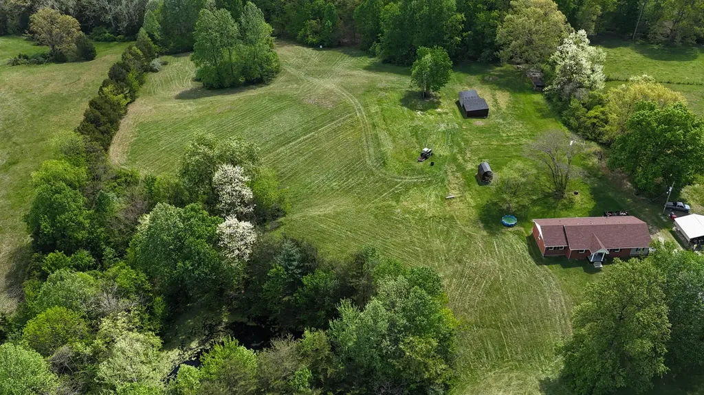 250 Holladay Lane Waco KY 40385
