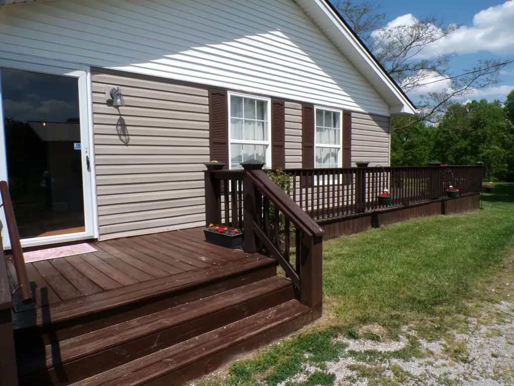 250 Holladay Lane Waco KY 40385