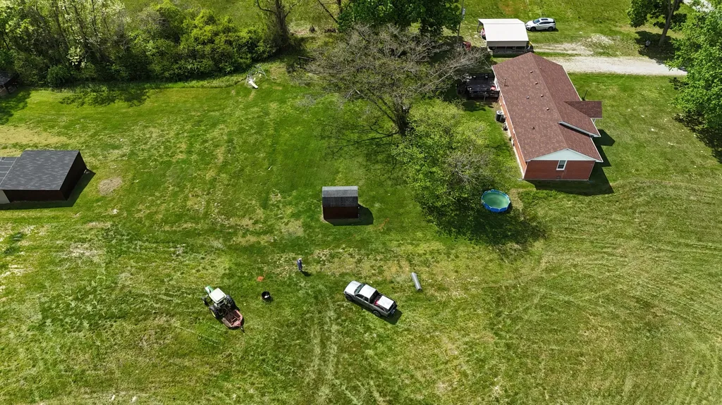 250 Holladay Lane Waco KY 40385