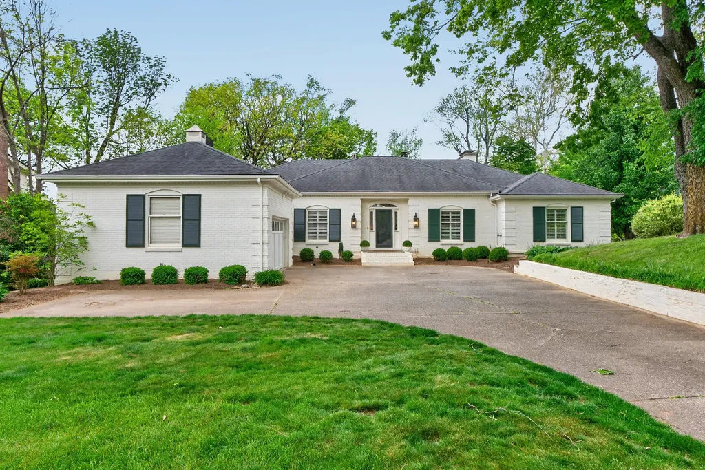 2044 Bridgeport Drive Lexington KY 40502