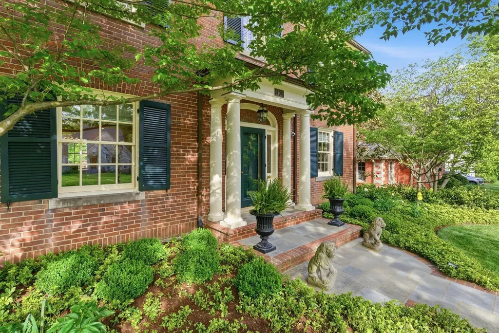 1701 Bon Air Drive Lexington KY 40502
