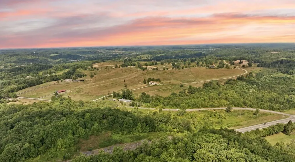 1090 Pittsburg Landing London KY 40741