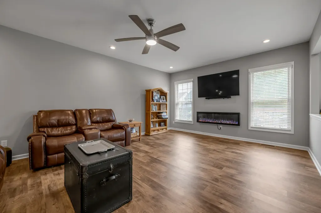 4513 Verbena Park Lexington KY 40509