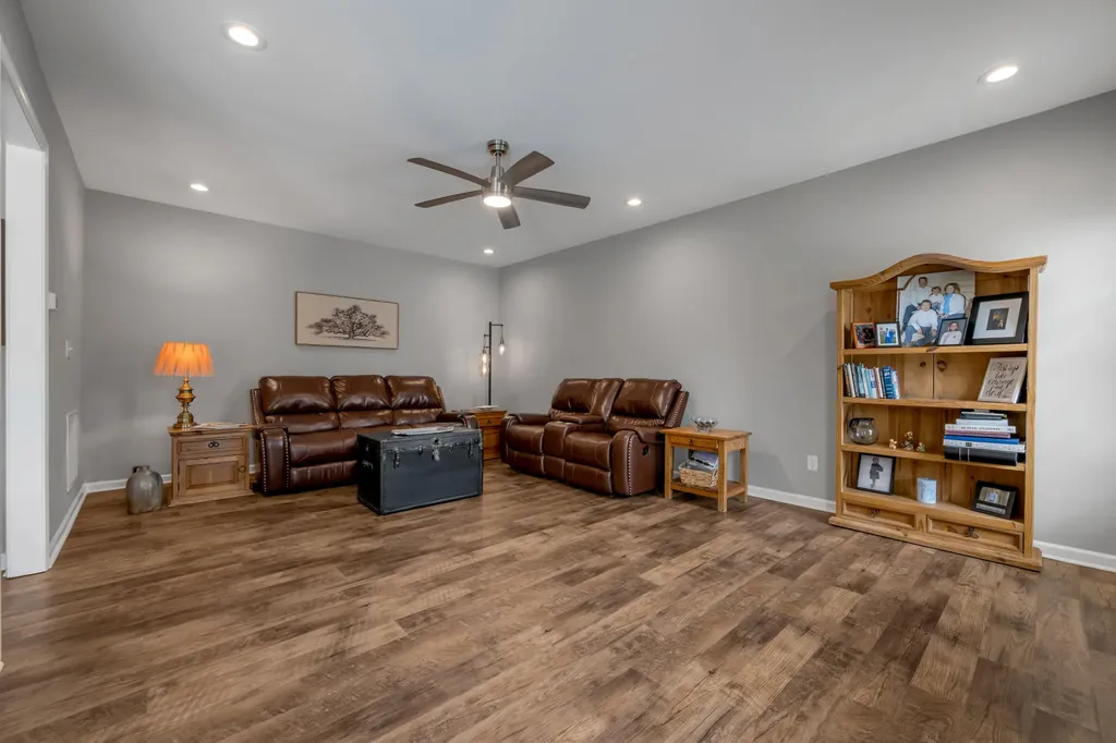 4513 Verbena Park Lexington KY 40509
