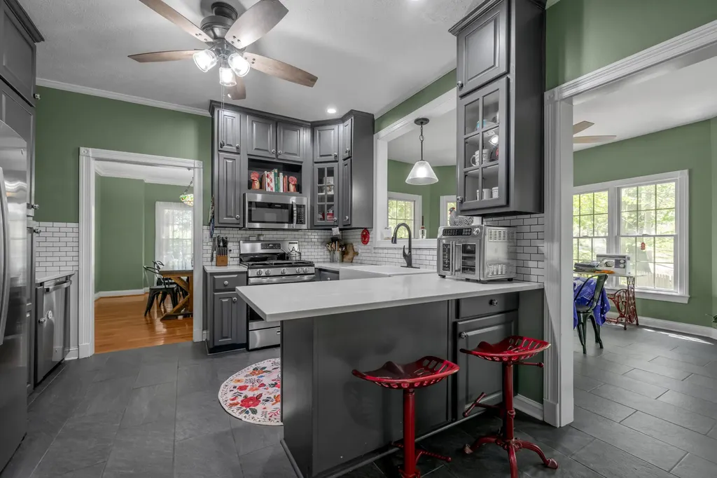 186 Hunter Drive Lancaster KY 40444