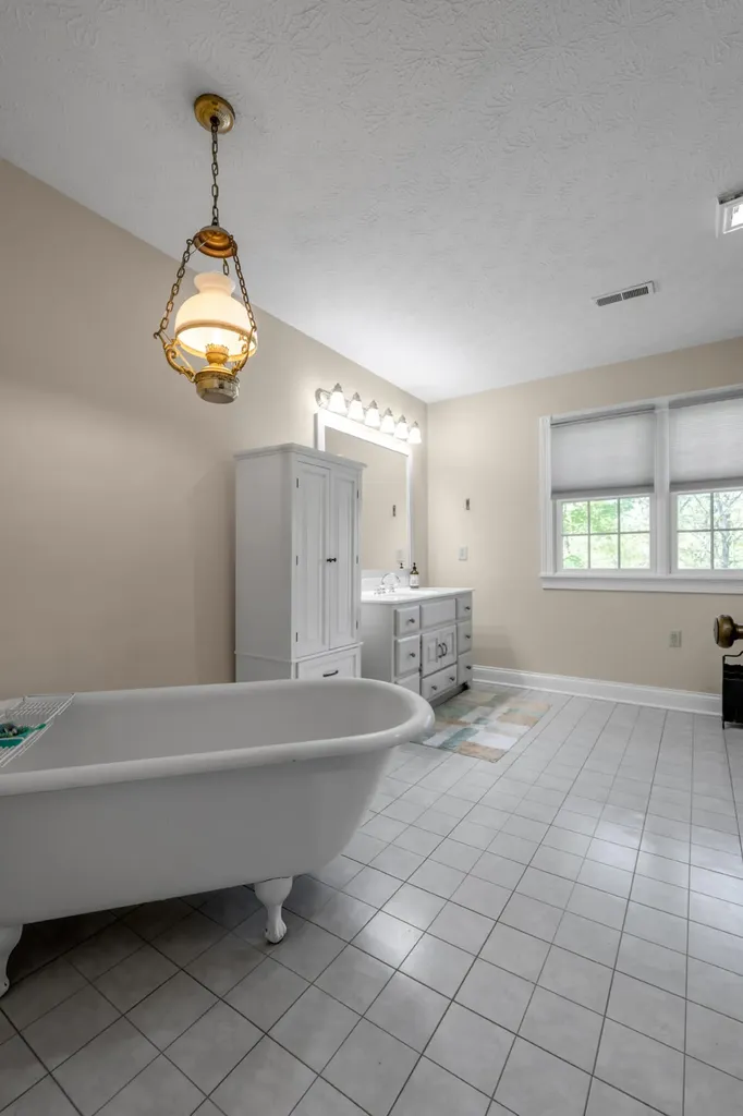 186 Hunter Drive Lancaster KY 40444