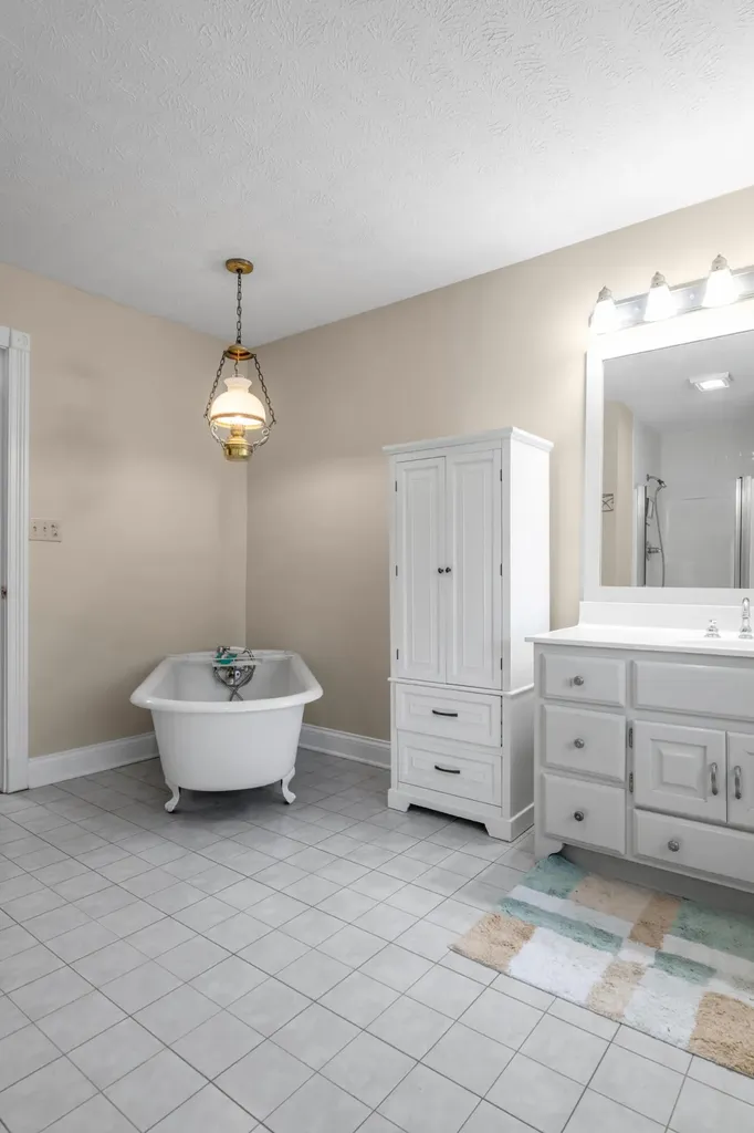 186 Hunter Drive Lancaster KY 40444