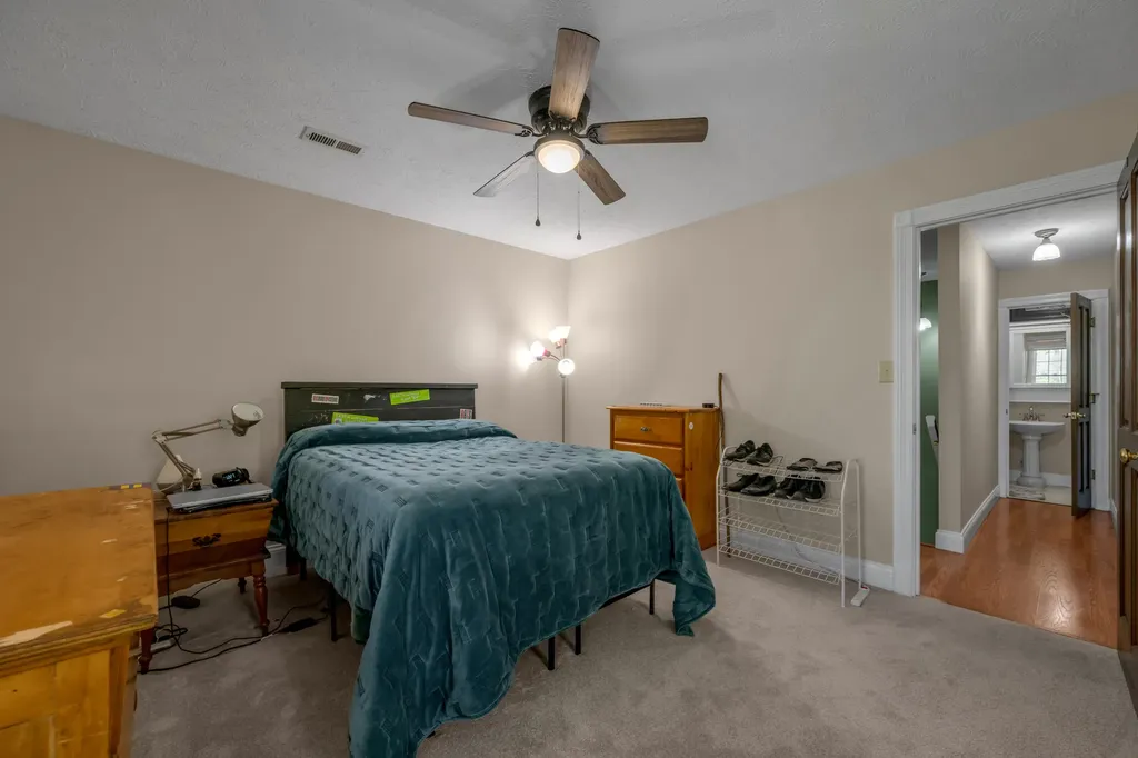 186 Hunter Drive Lancaster KY 40444