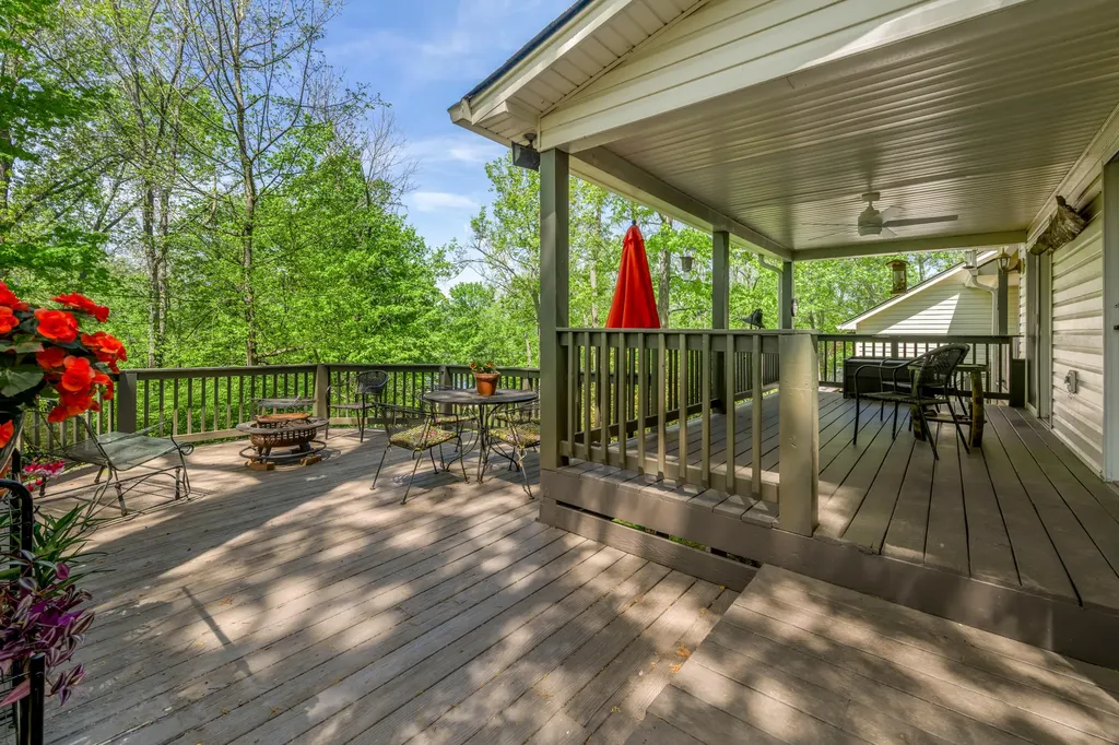 186 Hunter Drive Lancaster KY 40444
