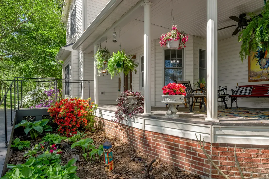 186 Hunter Drive Lancaster KY 40444