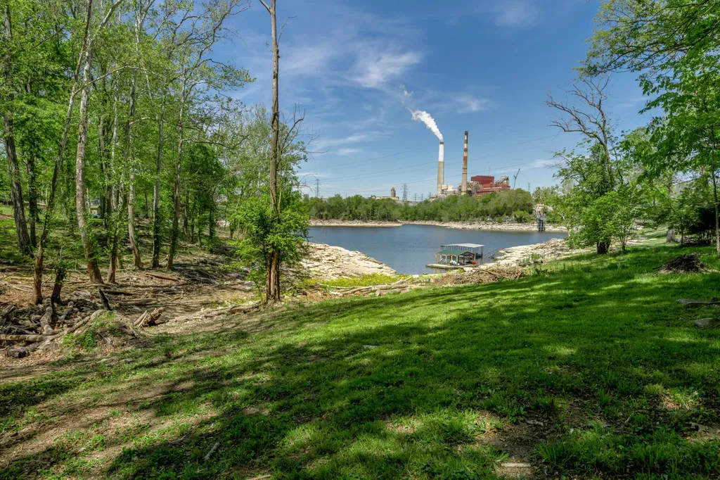 186 Hunter Drive Lancaster KY 40444