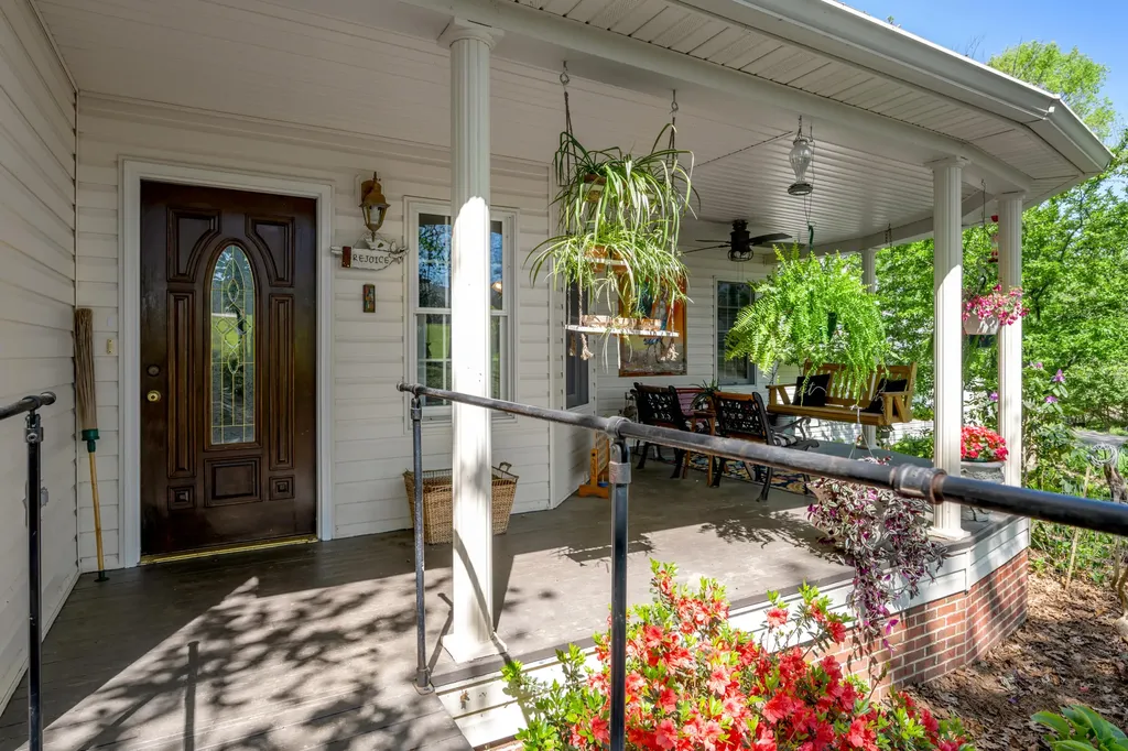 186 Hunter Drive Lancaster KY 40444