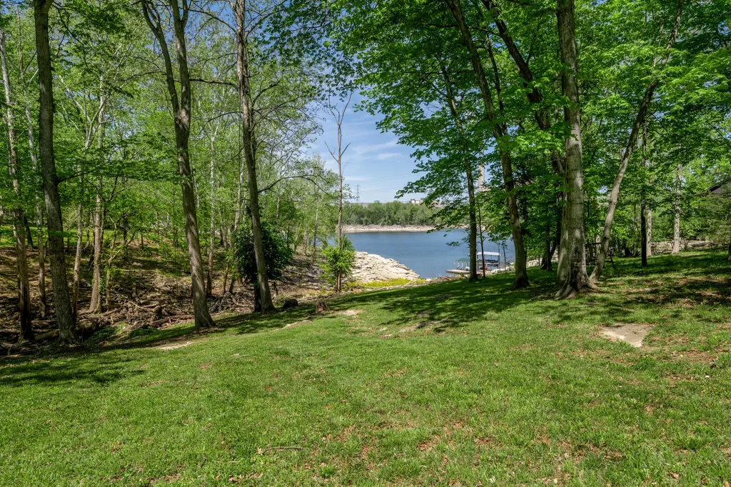 186 Hunter Drive Lancaster KY 40444