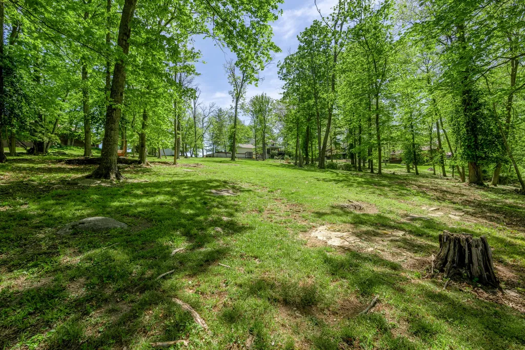 186 Hunter Drive Lancaster KY 40444