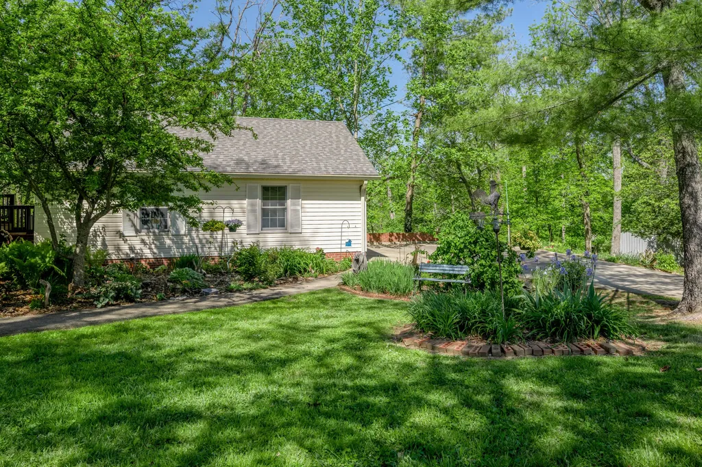 186 Hunter Drive Lancaster KY 40444