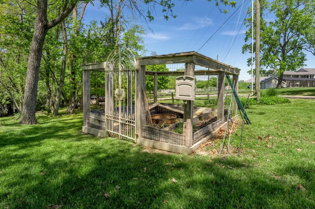 186 Hunter Drive Lancaster KY 40444